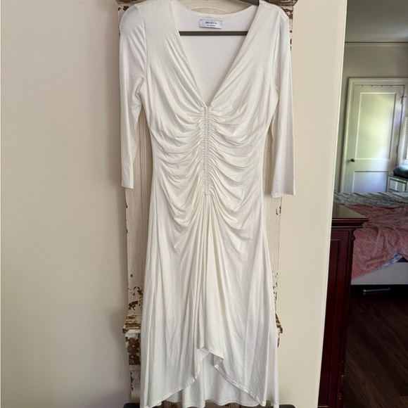 NWOT Bailey 44 Cream Long Sleeve Ruched Dress size Small - Picture 1 of 4